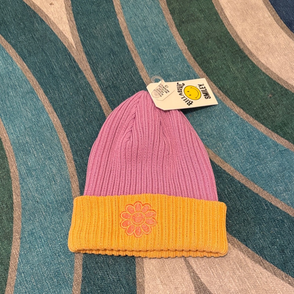 NWT - BILLABONG x Smiley Pink and Yellow Beanie with Flower Embroidery